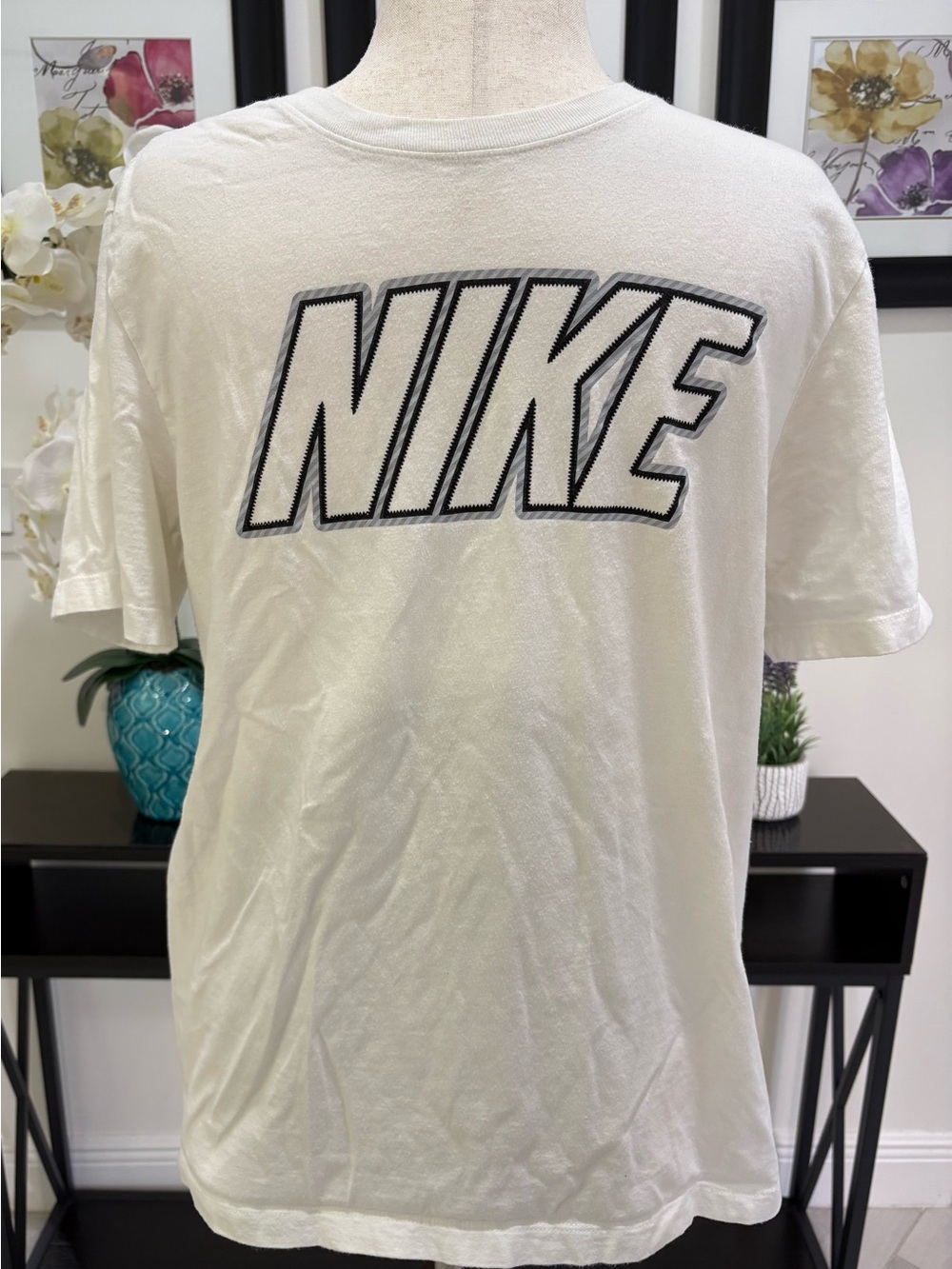 Nike White Short-Sleeve Logo Tee with Black-Outlines